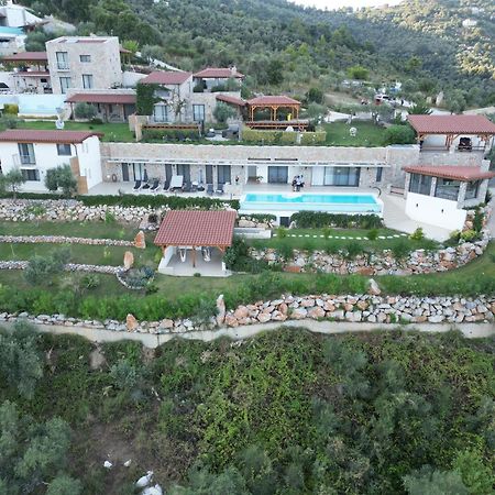 Sky Sea Resort & Villas Megali Ammos  Bagian luar foto