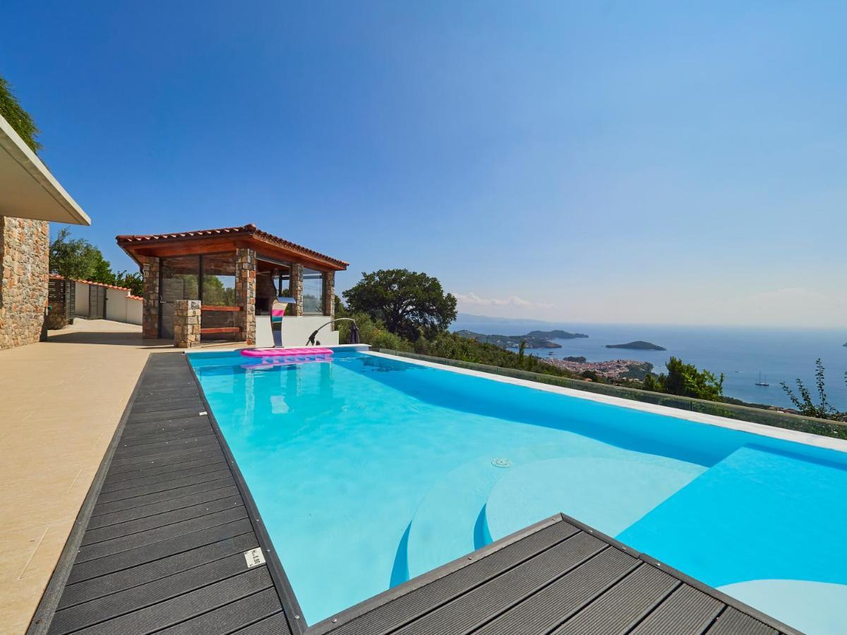 Sky Sea Resort & Villas Megali Ammos  Bagian luar foto