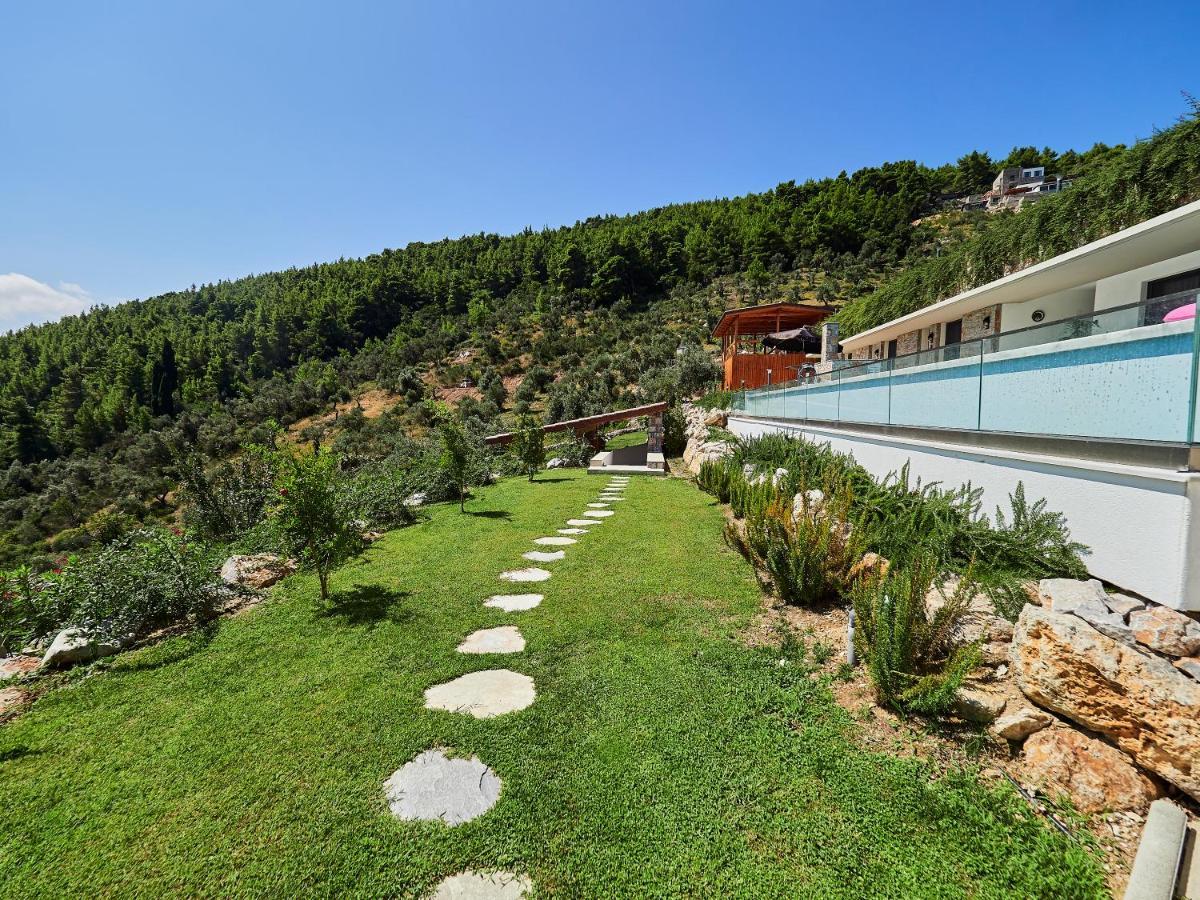 Sky Sea Resort & Villas Megali Ammos  Bagian luar foto