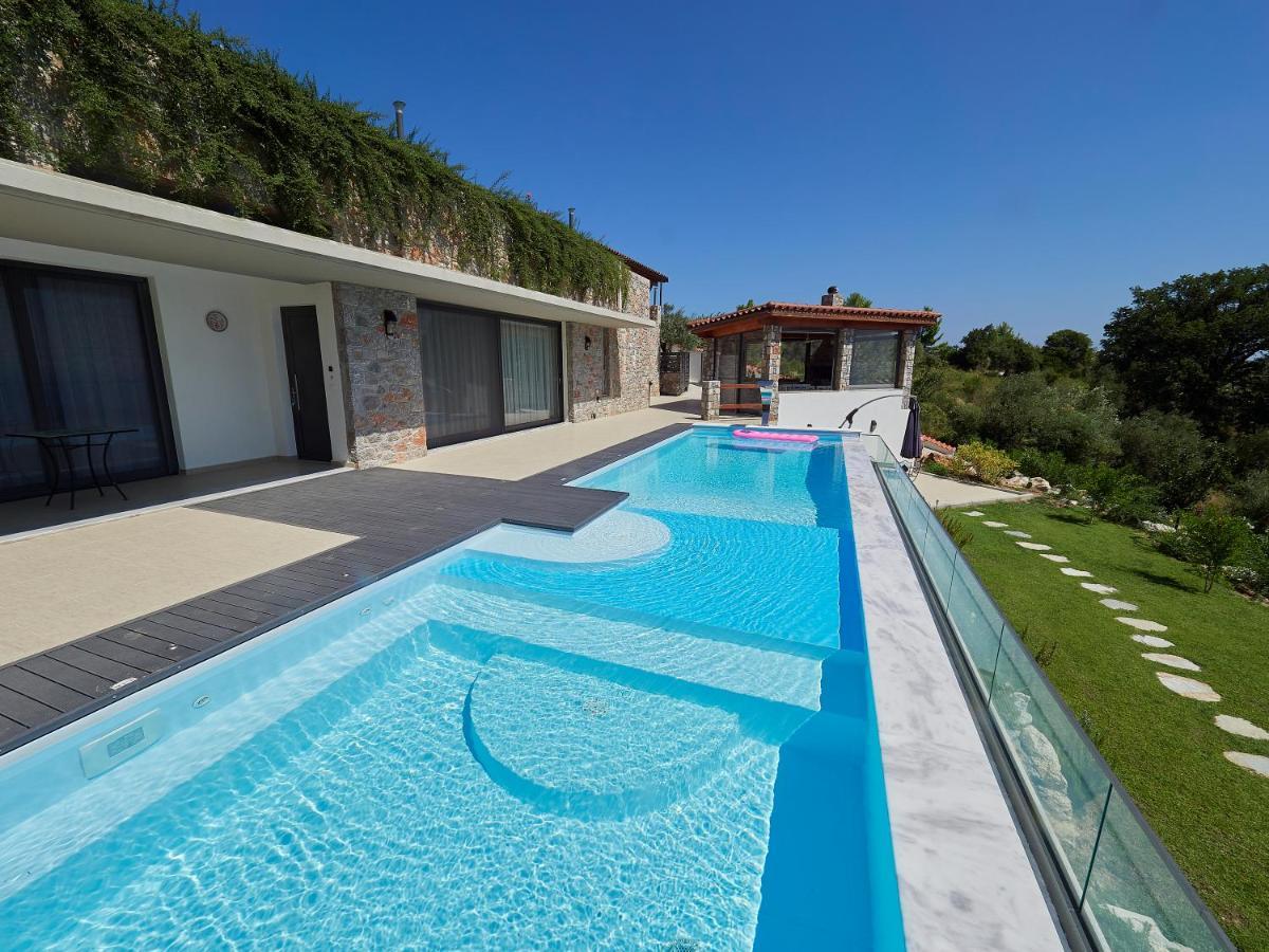 Sky Sea Resort & Villas Megali Ammos  Bagian luar foto