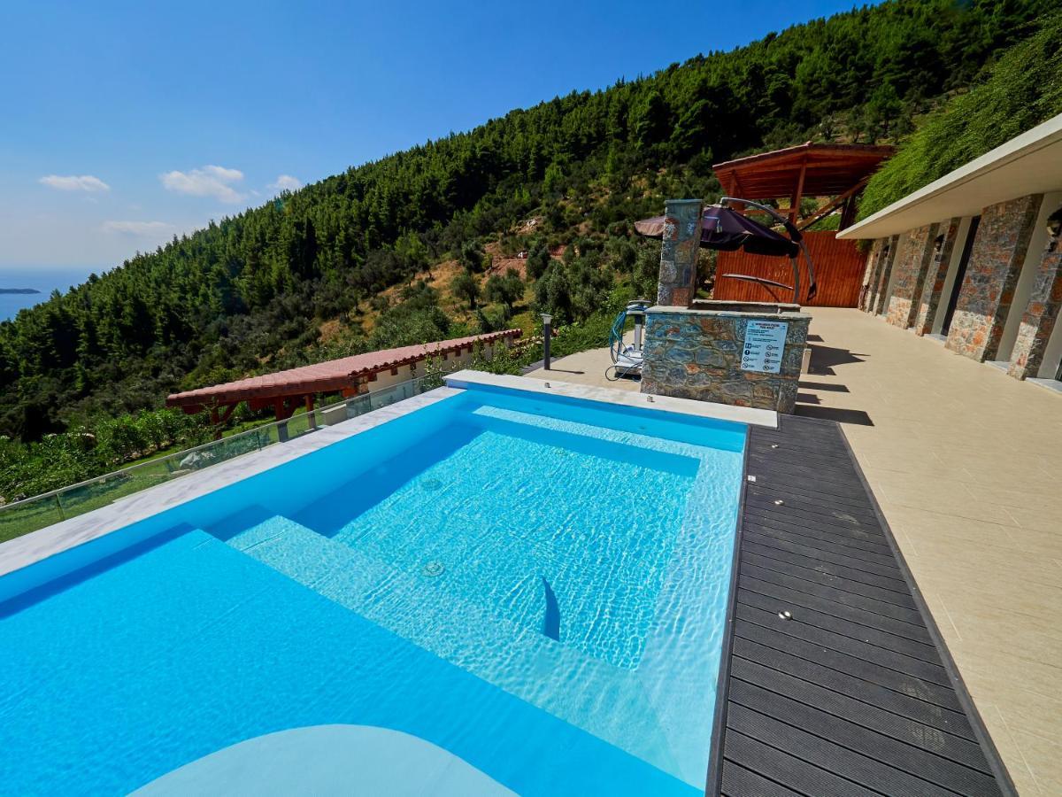 Sky Sea Resort & Villas Megali Ammos  Bagian luar foto