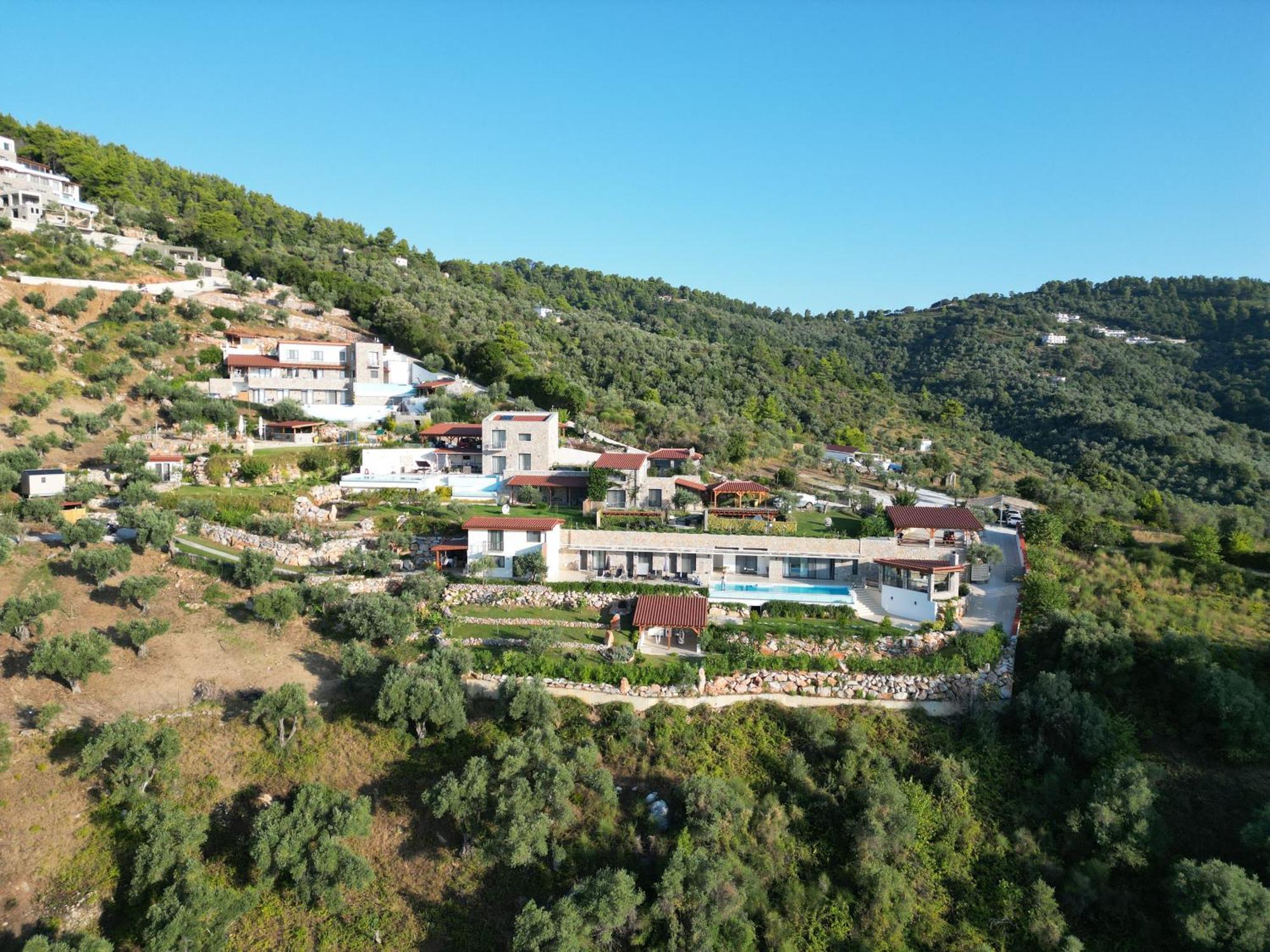 Sky Sea Resort & Villas Megali Ammos  Bagian luar foto