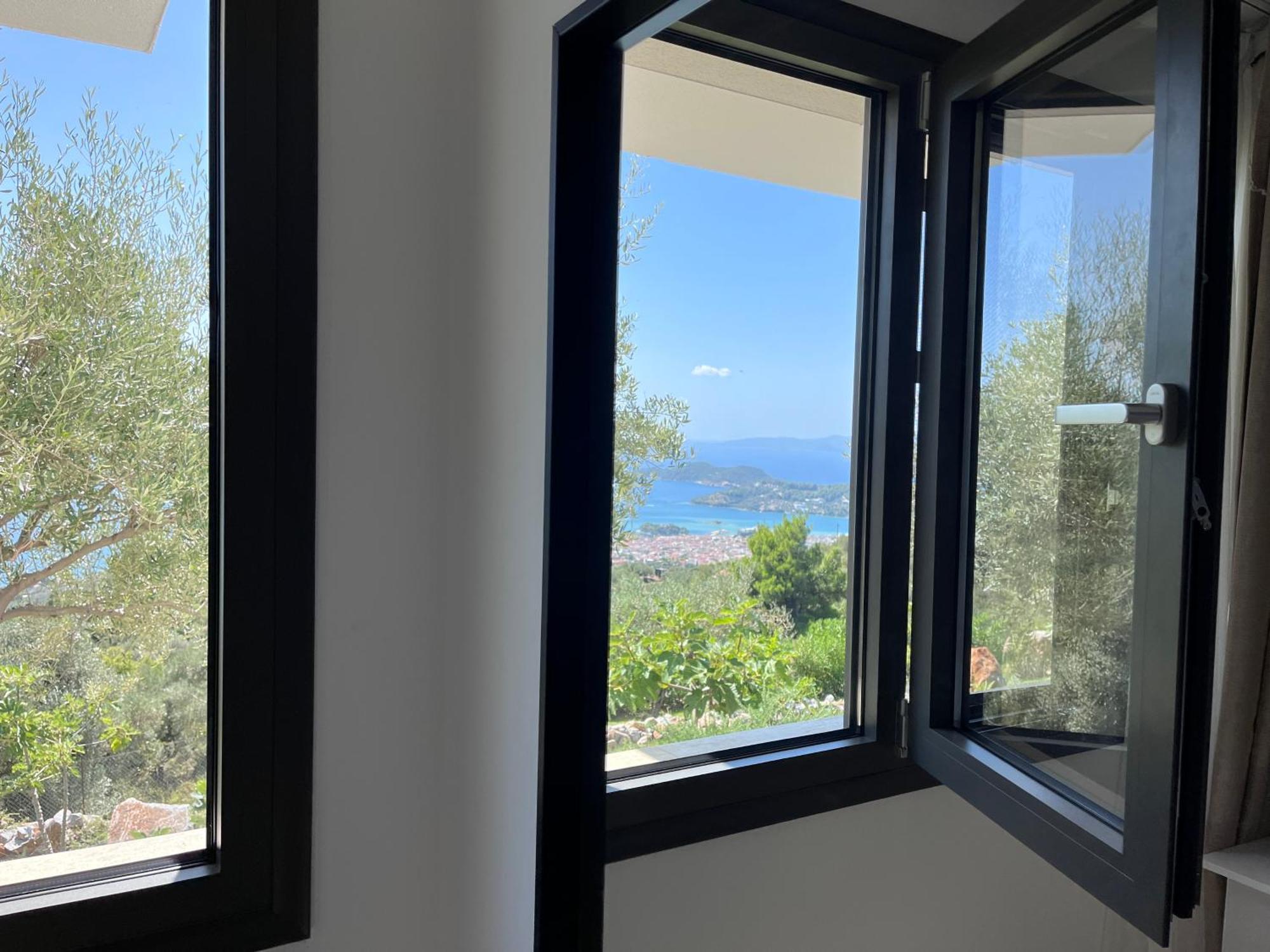 Sky Sea Resort & Villas Megali Ammos  Bagian luar foto