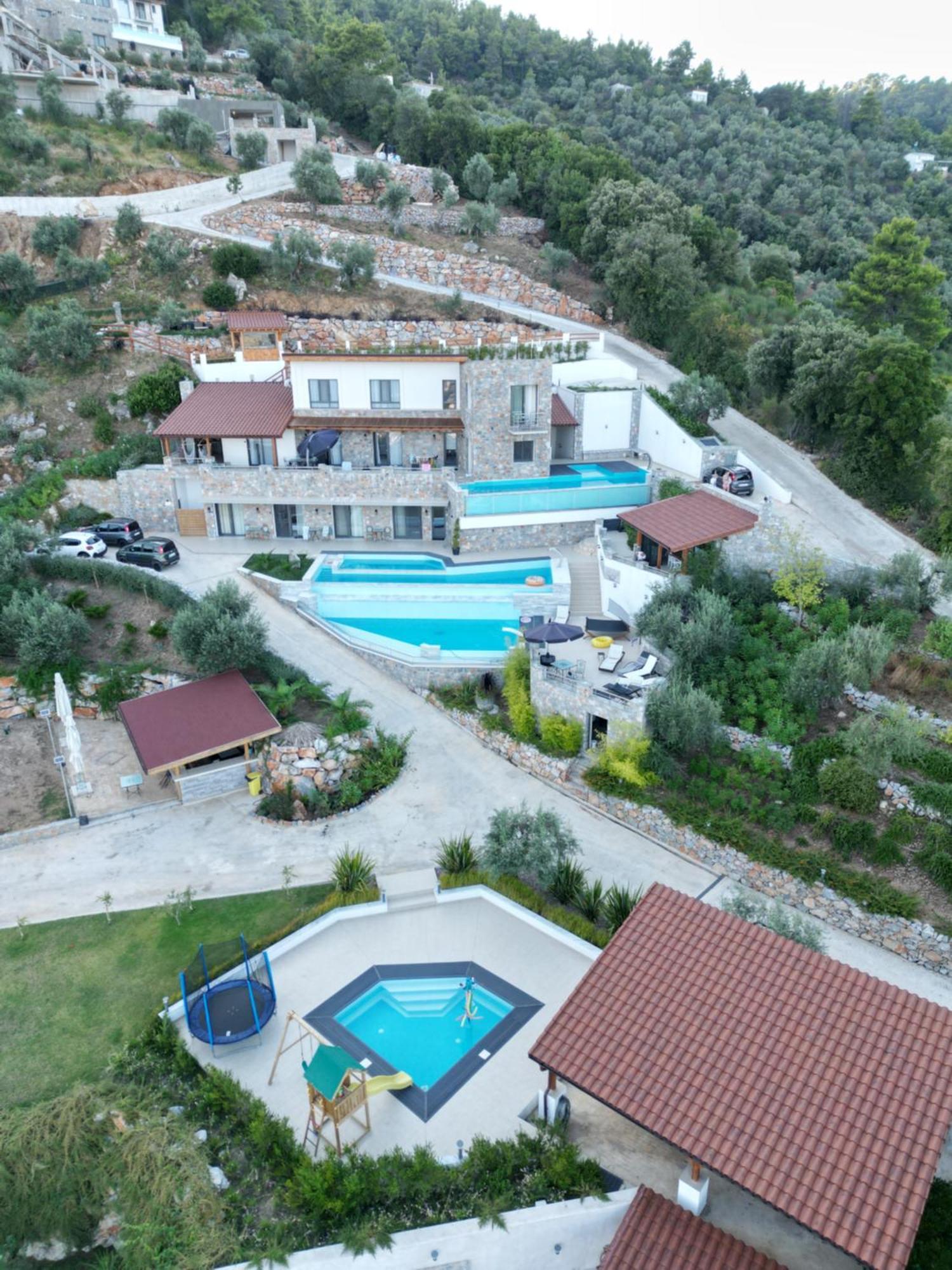 Sky Sea Resort & Villas Megali Ammos  Bagian luar foto
