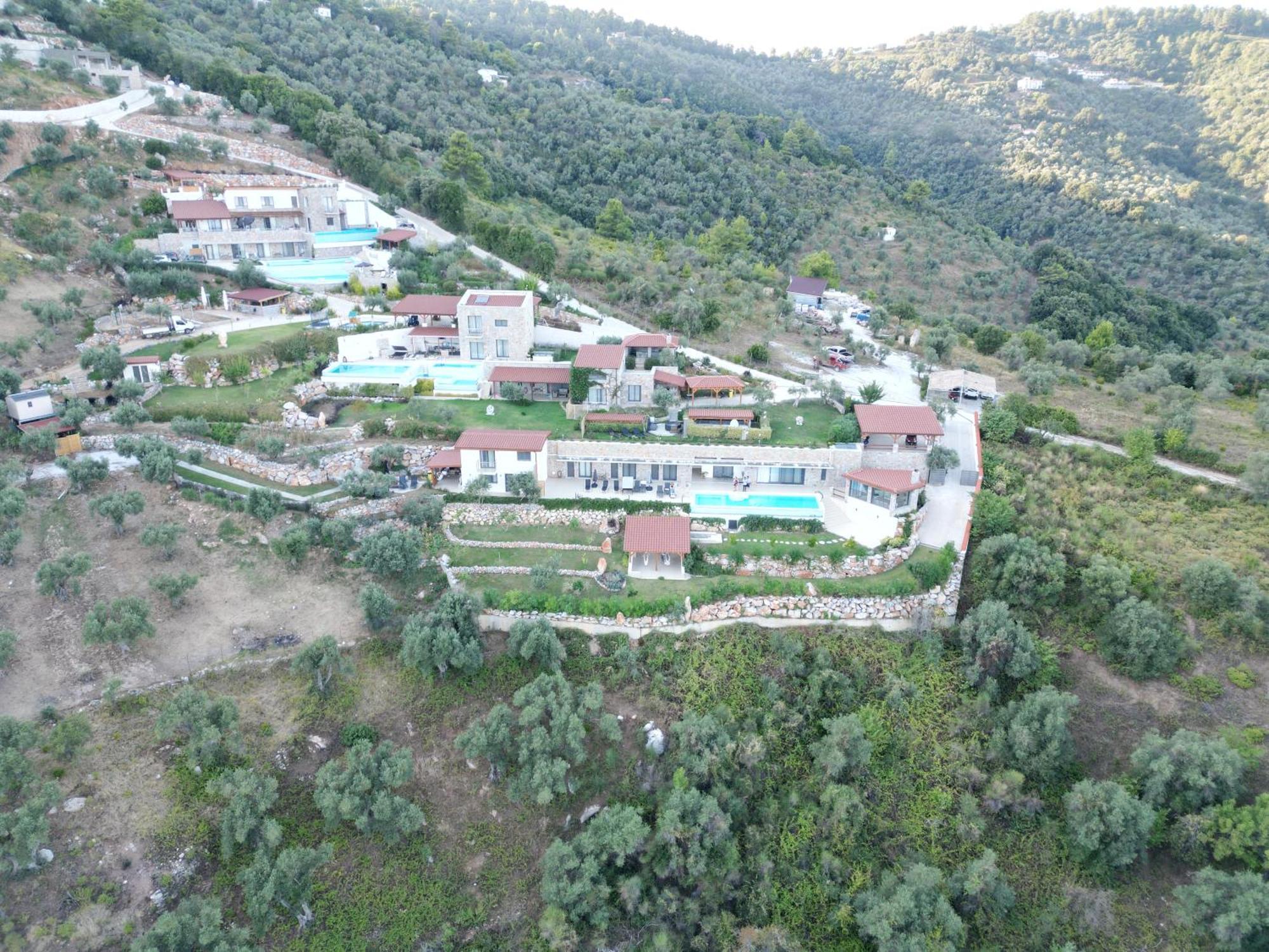 Sky Sea Resort & Villas Megali Ammos  Bagian luar foto