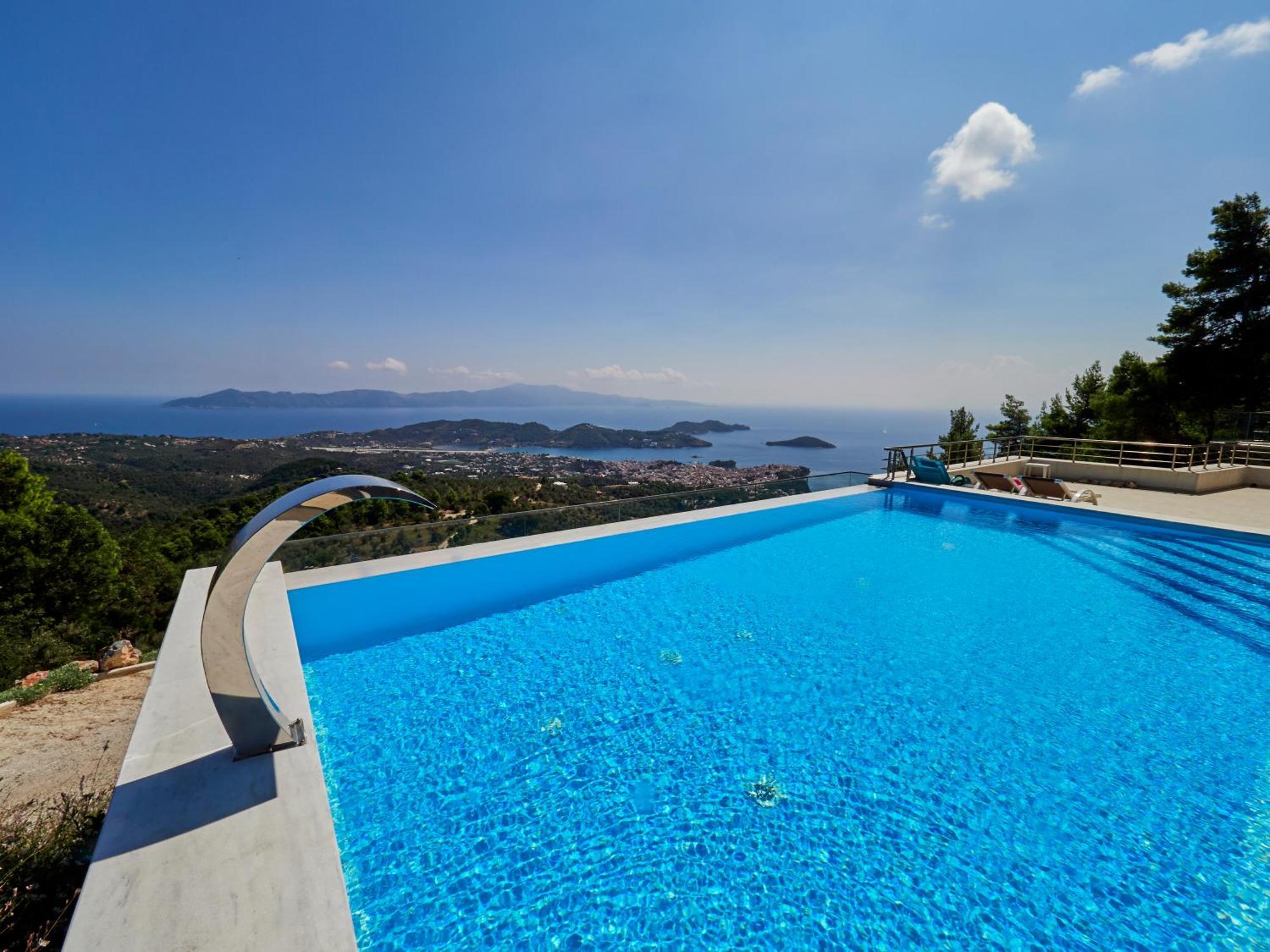 Sky Sea Resort & Villas Megali Ammos  Bagian luar foto