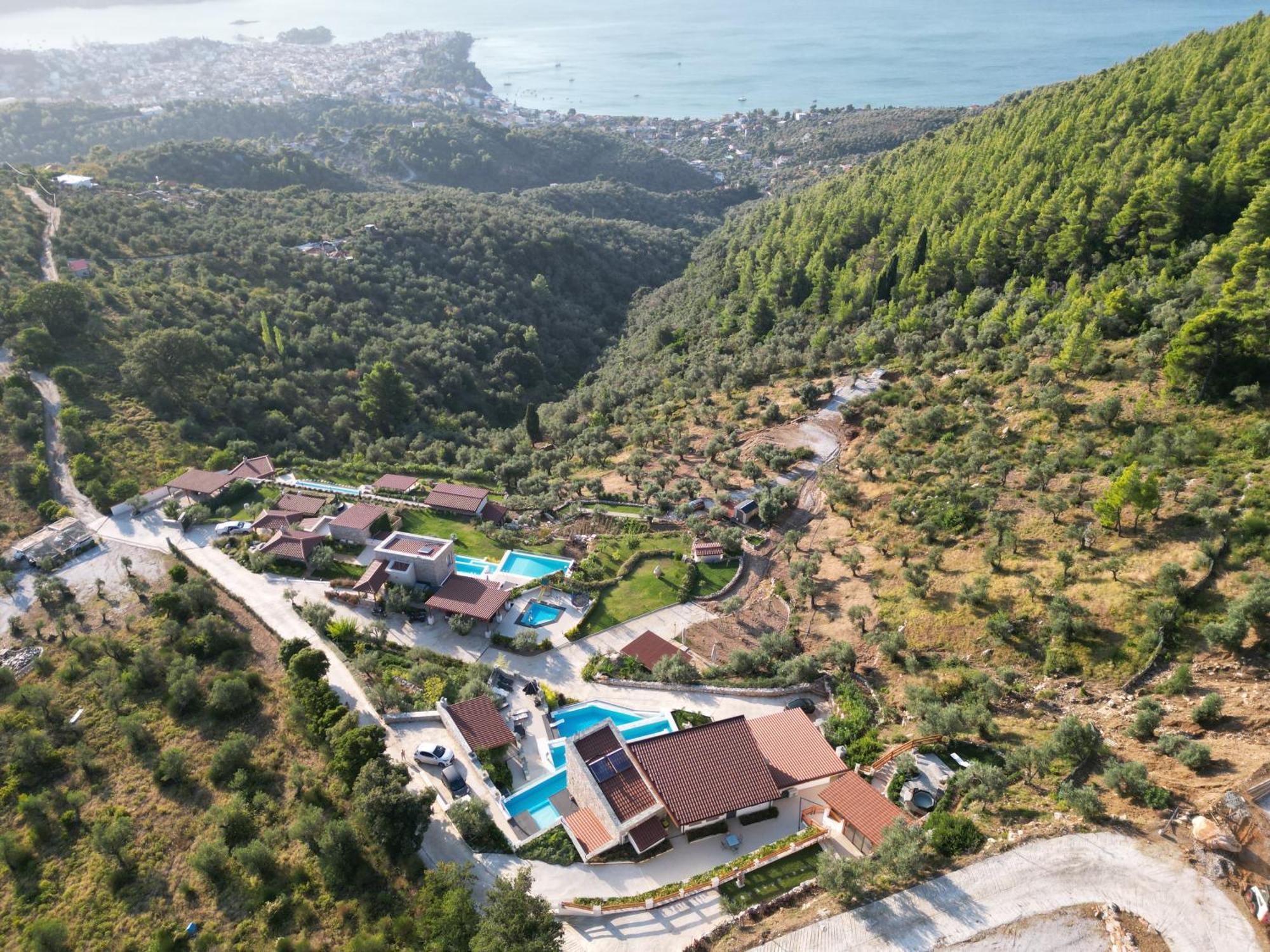 Sky Sea Resort & Villas Megali Ammos  Bagian luar foto